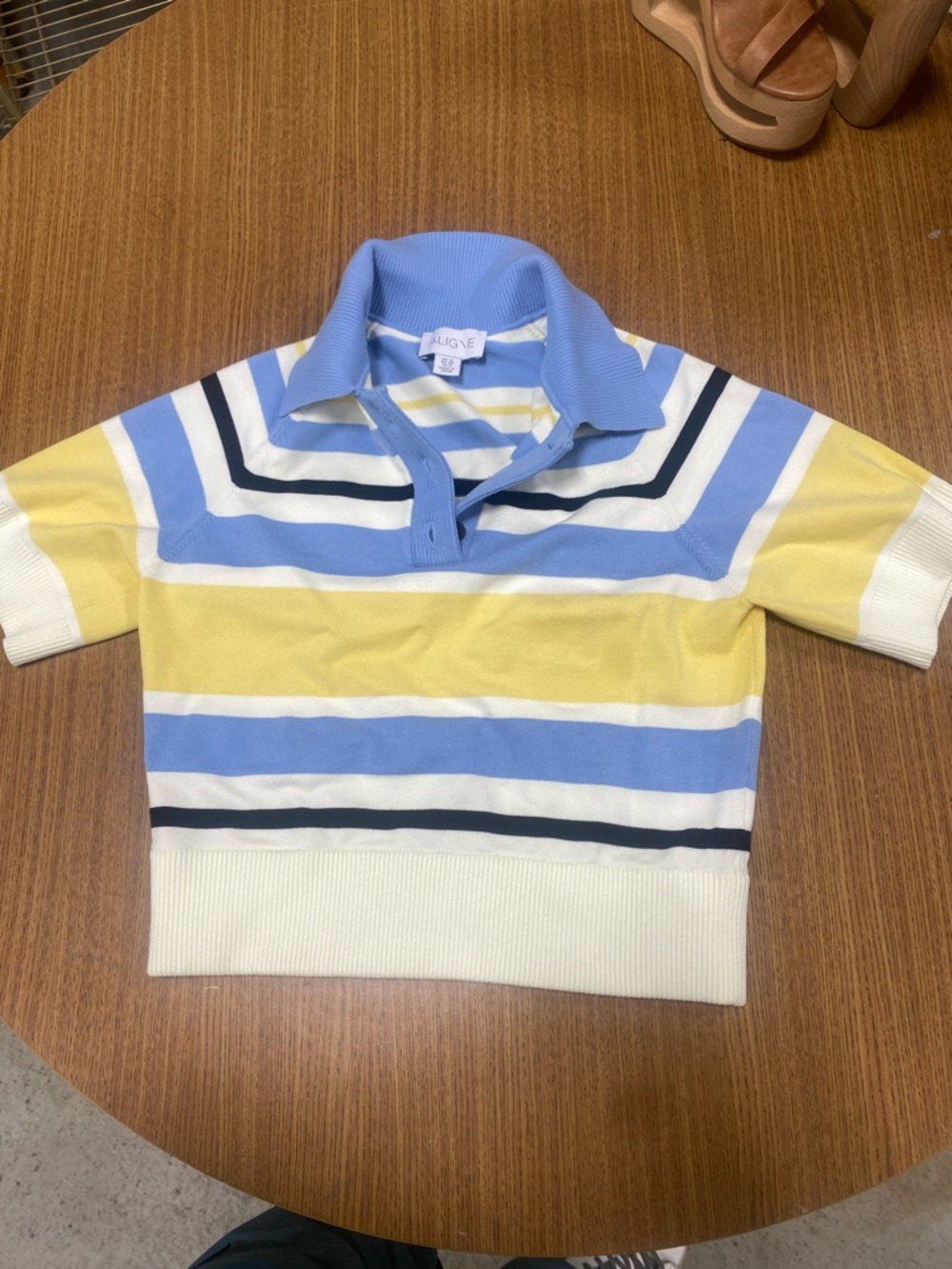 Aligne Emmet Short-Sleeve Knit Polo Top - Picture 12 of 14
